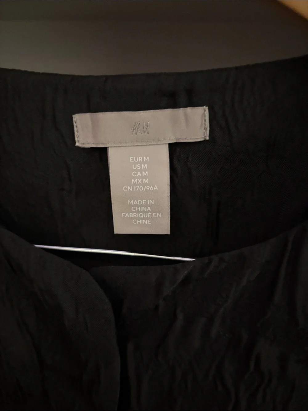 H&M Black Textured Puff Sleeve Blouse - Picture 2 of 2